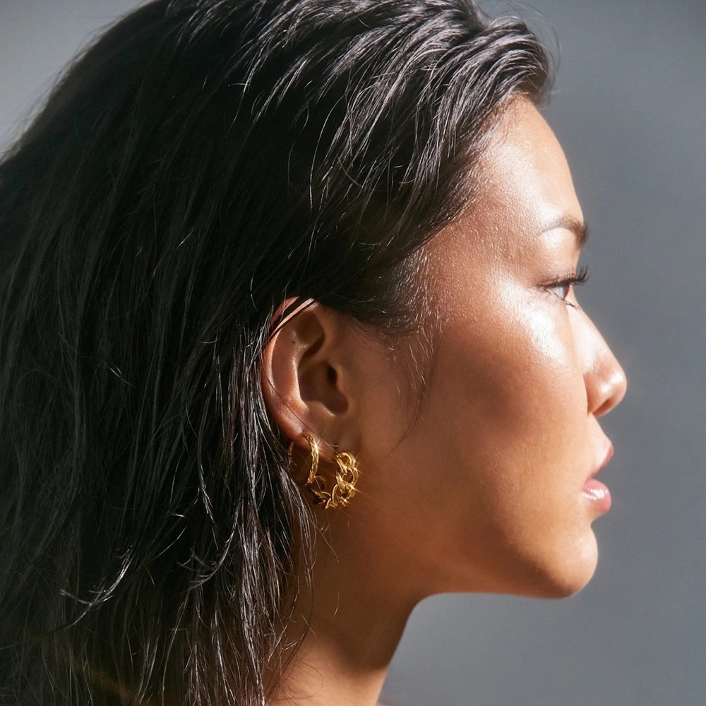 🎉HP🎉 Gold tone chain link hoops